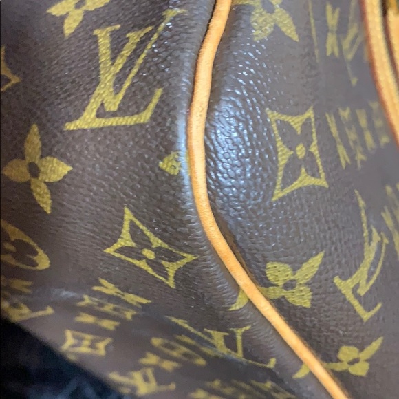 Authentic Louis Vuitton Cite GM - Picture 12 of 15